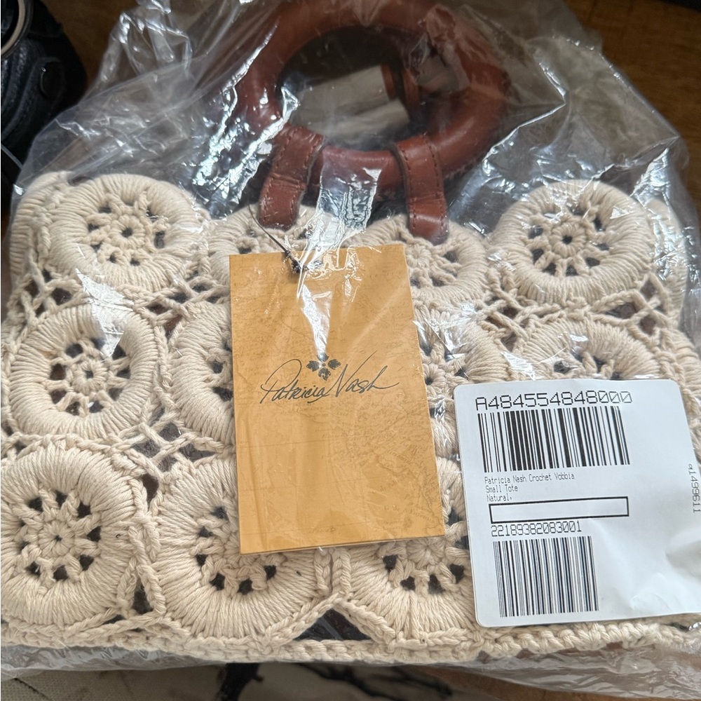 Patricia Nash Crochet Vobbia Small Tote - Picture 5 of 6
